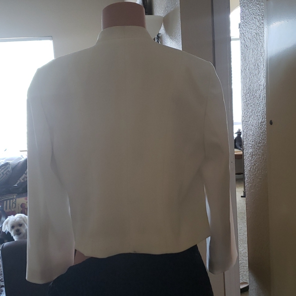 Jacket - Picture 2 of 4